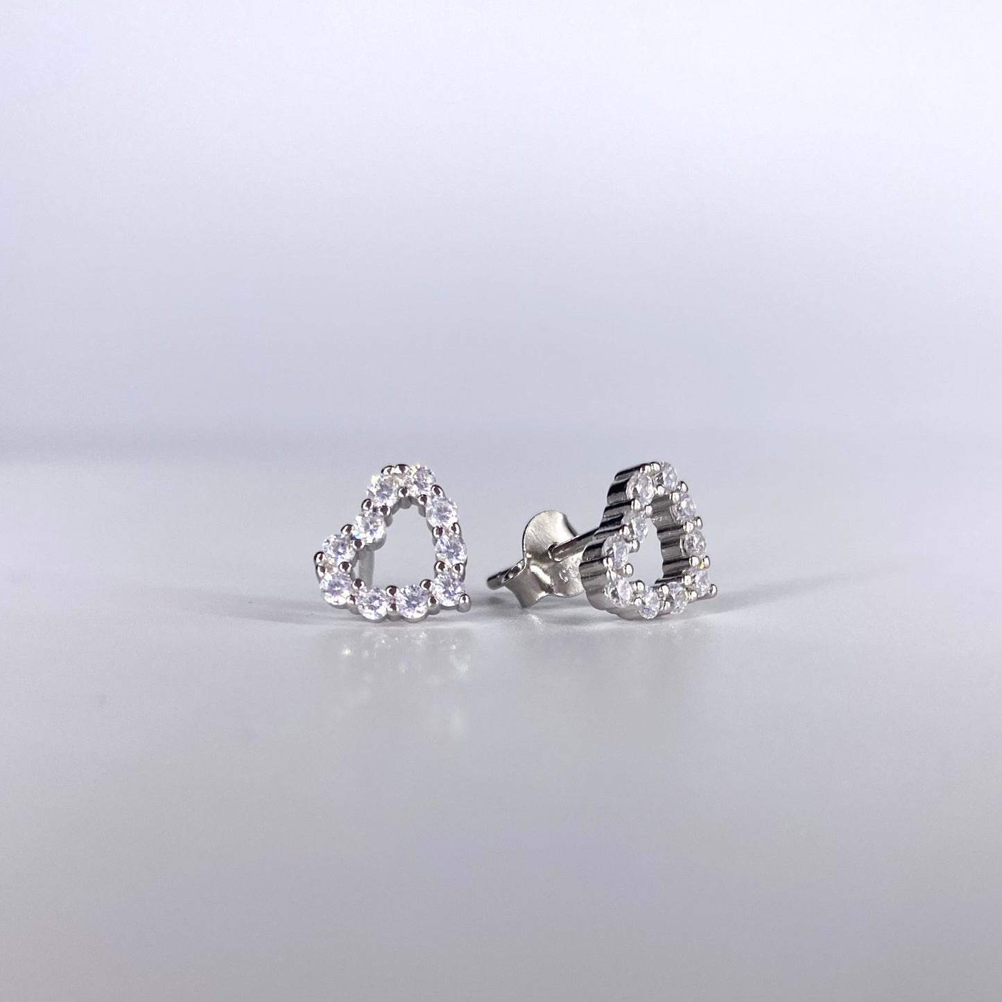 Cercei inima contur zirconii Bijuterii Bijuterii din argint Bijuterii din aur Cercei Bratari Pandantive Coliere Bijuterii de lux Bijuterii pentru ocazii speciale Cadouri bijuterii Bijuterii pentru nunti Bijuterii pentru femei
Bijuterii din pietre semipretioase Accesorii bijuterii Reduceri bijuterii
Bijuterii femei Bijuterii argint925 Inel argint Inel cu perle Bijuterii mireasa
Bijuterii moderne Inele logodna Accesorii femei Outfit Cadou 1 Martie Cadou ziua indragostitilor Idei Cadouri Valentine’s Day