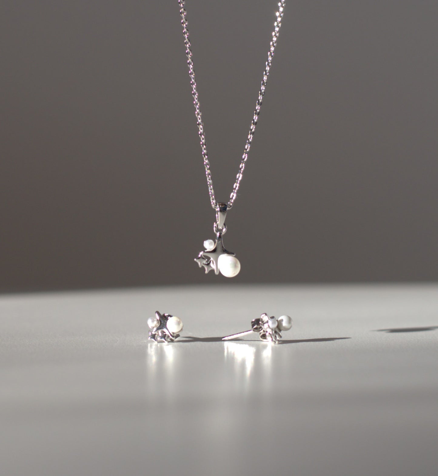 Set stelute si perle Bijuterii din argint Bijuterii din aur Cercei Bratari Pandantive Coliere Bijuterii de lux Bijuterii pentru ocazii speciale Cadouri bijuterii Bijuterii pentru nunti Bijuterii pentru femei
Bijuterii din pietre semipretioase Accesorii bijuterii Reduceri bijuterii
Bijuterii femei Bijuterii argint925 Inel argint Inel cu perle Bijuterii mireasa
Bijuterii moderne Inele logodna Accesorii femei Outfit Cadou 1 Martie Cadou ziua indragostitilor Idei Cadouri Valentine’s Day