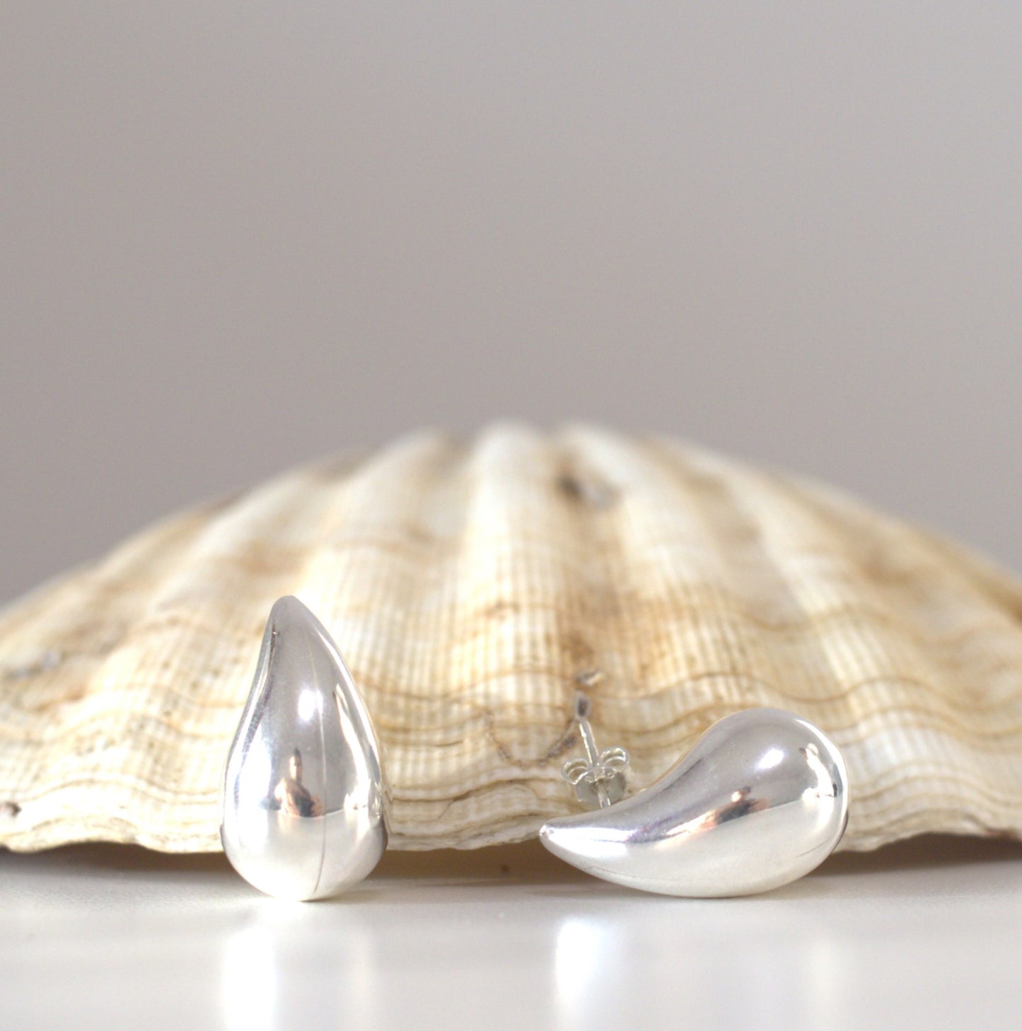 Cercei picatura Cercei lacrima Cercei bulb Bijuterii din argint Bijuterii din aur Cercei Bratari Pandantive Coliere Bijuterii de lux Bijuterii pentru ocazii speciale Cadouri bijuterii Bijuterii pentru nunti Bijuterii pentru femei
Bijuterii din pietre semipretioase Accesorii bijuterii Reduceri bijuterii
Bijuterii femei Bijuterii argint925 Inel argint Inel cu perle Bijuterii mireasa
Bijuterii moderne Inele logodna Accesorii femei Outfit Cadou 1 Martie Cadou ziua indragostitilor Idei Cadouri Valentine’s Day