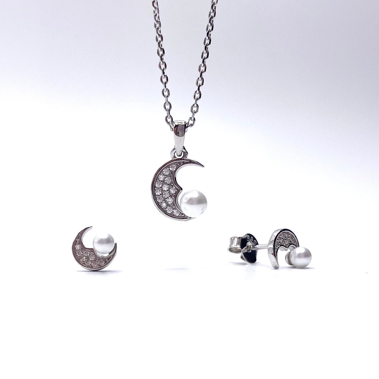 Set semiluna zirconii si perla Bijuterii din argint Bijuterii din aur Cercei Bratari Pandantive Coliere Bijuterii de lux Bijuterii pentru ocazii speciale Cadouri bijuterii Bijuterii pentru nunti Bijuterii pentru femei
Bijuterii din pietre semipretioase Accesorii bijuterii Reduceri bijuterii
Bijuterii femei Bijuterii argint925 Inel argint Inel cu perle Bijuterii mireasa
Bijuterii moderne Inele logodna Accesorii femei Outfit Cadou 1 Martie Cadou ziua indragostitilor Idei Cadouri Valentine’s Day