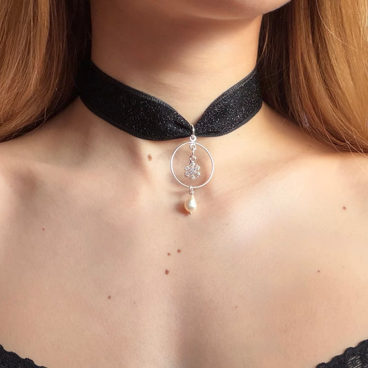 Snowflake Fantasy Choker