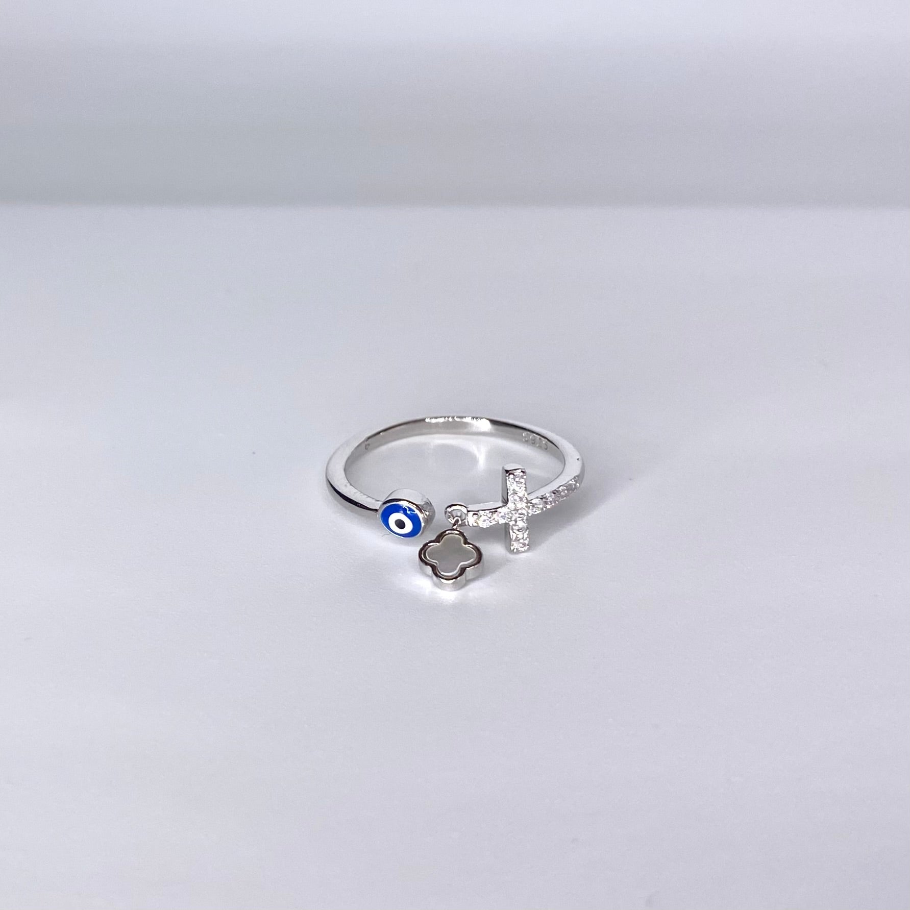 Inel cruce ochi grecesc trifoi Bijuterii din argint Bijuterii din aur Cercei Bratari Pandantive Coliere Bijuterii de lux Bijuterii pentru ocazii speciale Cadouri bijuterii Bijuterii pentru nunti Bijuterii pentru femei
Bijuterii din pietre semipretioase Accesorii bijuterii Reduceri bijuterii
Bijuterii femei  Bijuterii argint925 Inel argint Inel cu perle Bijuterii mireasa
Bijuterii moderne Inele logodna Accesorii femei Outfit Cadou 1 Martie Cadou ziua indragostitilor Idei Cadouri Valentine's Day