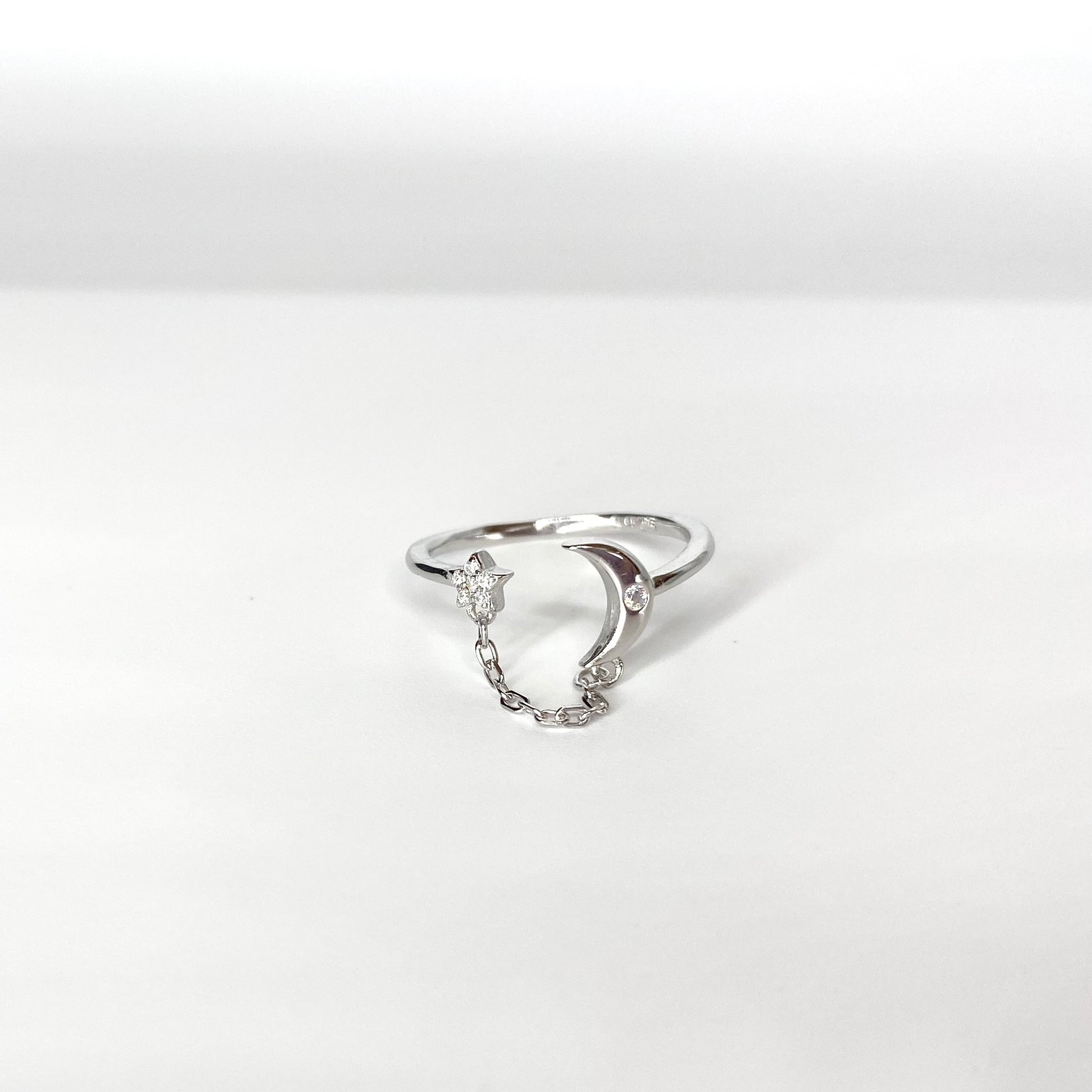 Inel semiluna si stea Bijuterii din argint Bijuterii din aur Cercei Bratari Pandantive Coliere Bijuterii de lux Bijuterii pentru ocazii speciale Cadouri bijuterii Bijuterii pentru nunti Bijuterii pentru femei
Bijuterii din pietre semipretioase Accesorii bijuterii Reduceri bijuterii
Bijuterii femei  Bijuterii argint925 Inel argint Inel cu perle Bijuterii mireasa
Bijuterii moderne Inele logodna Accesorii femei Outfit Cadou 1 Martie Cadou ziua indragostitilor Idei Cadouri Valentine’s Day 