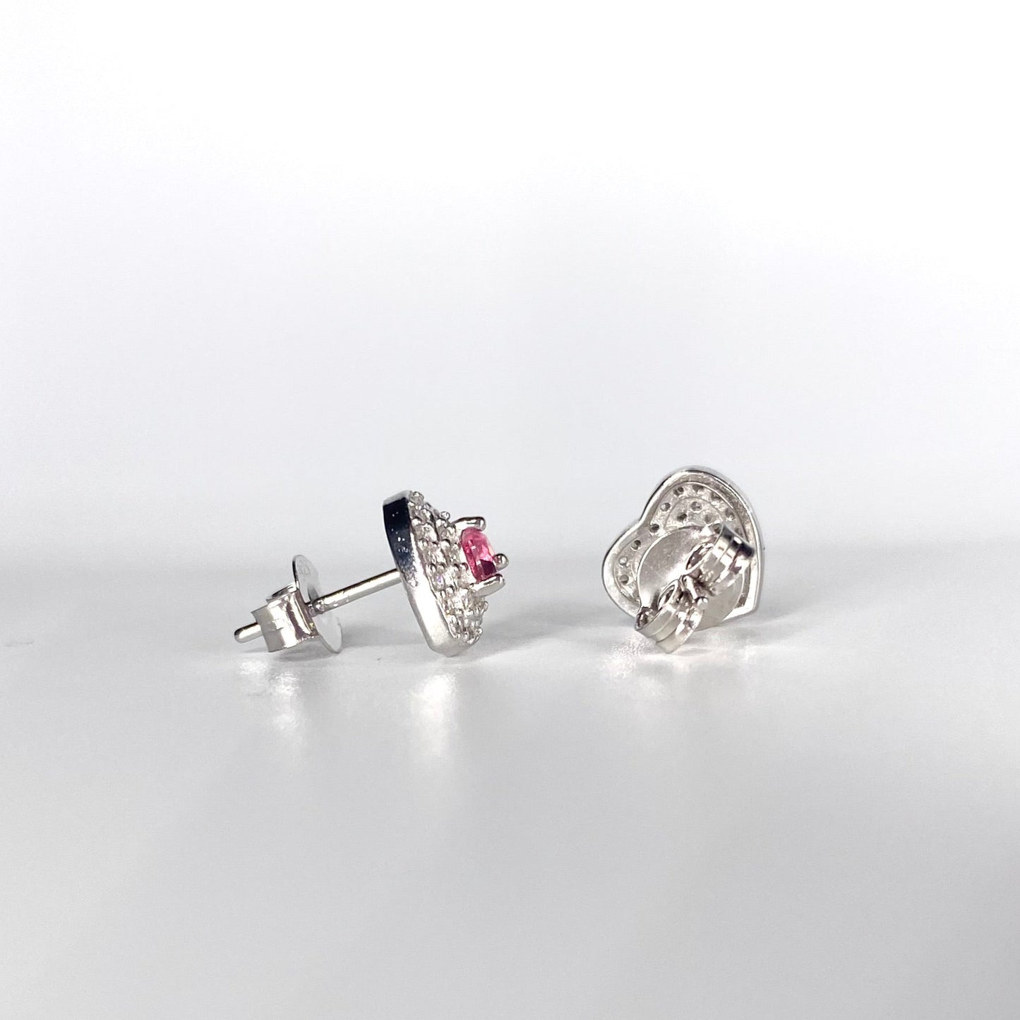 Cercei inima zirconii si piatra rosie Bijuterii din argint Bijuterii din aur Cercei Bratari Pandantive Coliere Bijuterii de lux Bijuterii pentru ocazii speciale Cadouri bijuterii Bijuterii pentru nunti Bijuterii pentru femei
Bijuterii din pietre semipretioase Accesorii bijuterii Reduceri bijuterii
Bijuterii femei  Bijuterii argint925 Inel argint Inel cu perle Bijuterii mireasa
Bijuterii moderne Inele logodna Accesorii femei Outfit Cadou 1 Martie Cadou ziua indragostitilor Idei Cadouri Valentine’s Day 