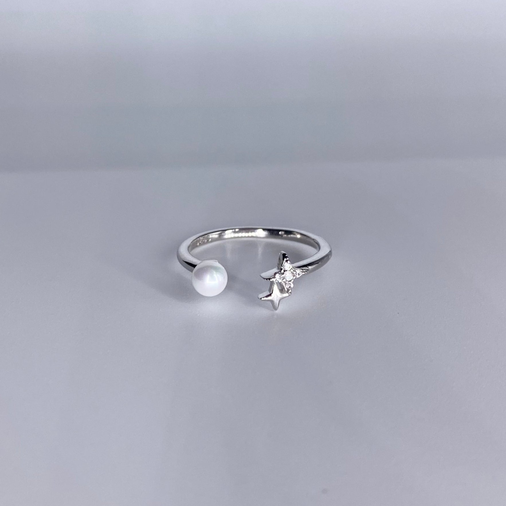 Inel perla si stelute albe lant Bijuterii din argint Bijuterii din aur Cercei Bratari Pandantive Coliere Bijuterii de lux Bijuterii pentru ocazii speciale Cadouri bijuterii Bijuterii pentru nunti Bijuterii pentru femei
Bijuterii din pietre semipretioase Accesorii bijuterii Reduceri bijuterii
Bijuterii femei  Bijuterii argint925 Inel argint Inel cu perle Bijuterii mireasa
Bijuterii moderne Inele logodna Accesorii femei Outfit Cadou 1 Martie Cadou ziua indragostitilor Idei Cadouri Valentine's Day