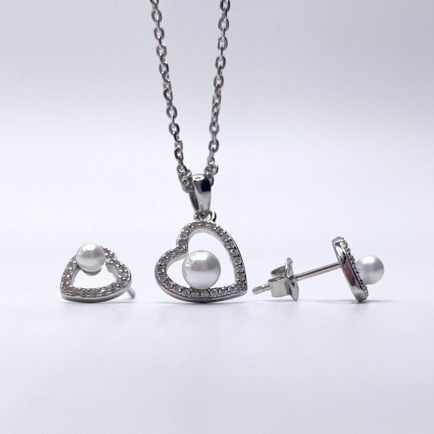 Set inima zirconii si perla Bijuterii din argint Bijuterii din aur Cercei Bratari Pandantive Coliere Bijuterii de lux Bijuterii pentru ocazii speciale Cadouri bijuterii Bijuterii pentru nunti Bijuterii pentru femei
Bijuterii din pietre semipretioase Accesorii bijuterii Reduceri bijuterii
Bijuterii femei  Bijuterii argint925 Inel argint Inel cu perle Bijuterii mireasa
Bijuterii moderne Inele logodna Accesorii femei Outfit Cadou 1 Martie Cadou ziua indragostitilor Idei Cadouri Valentine’s Day 