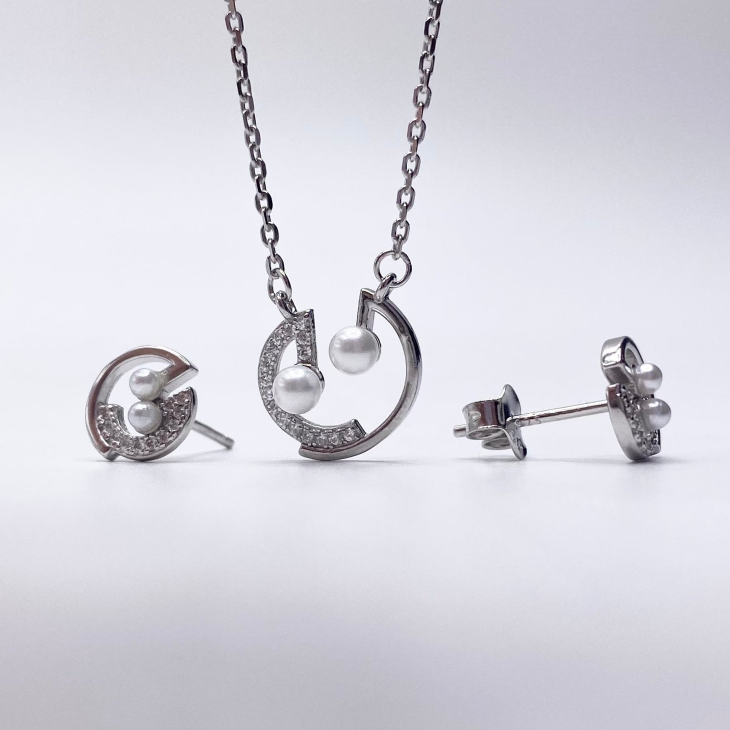 Set zirconii si 2 perle Bijuterii din argint Bijuterii din aur Cercei Bratari Pandantive Coliere Bijuterii de lux Bijuterii pentru ocazii speciale Cadouri bijuterii Bijuterii pentru nunti Bijuterii pentru femei
Bijuterii din pietre semipretioase Accesorii bijuterii Reduceri bijuterii
Bijuterii femei  Bijuterii argint925 Inel argint Inel cu perle Bijuterii mireasa
Bijuterii moderne Inele logodna Accesorii femei Outfit Cadou 1 Martie Cadou ziua indragostitilor Idei Cadouri Valentine’s Day 