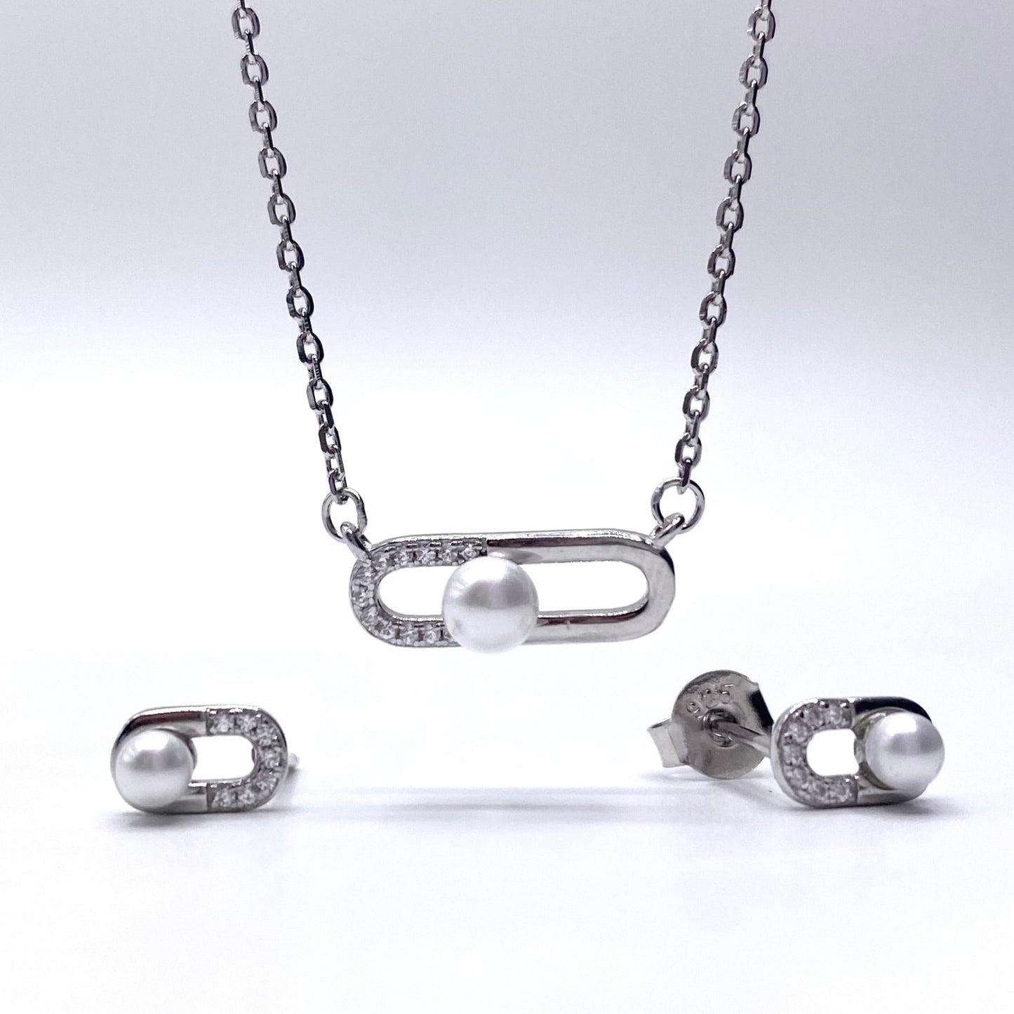 Set bagheta cu perla si zirconii Bijuterii din argint Bijuterii din aur Cercei Bratari Pandantive Coliere Bijuterii de lux Bijuterii pentru ocazii speciale Cadouri bijuterii Bijuterii pentru nunti Bijuterii pentru femei
Bijuterii din pietre semipretioase Accesorii bijuterii Reduceri bijuterii
Bijuterii femei  Bijuterii argint925 Inel argint Inel cu perle Bijuterii mireasa
Bijuterii moderne Inele logodna Accesorii femei Outfit Cadou 1 Martie Cadou ziua indragostitilor Idei Cadouri 8 Martie Martisoare