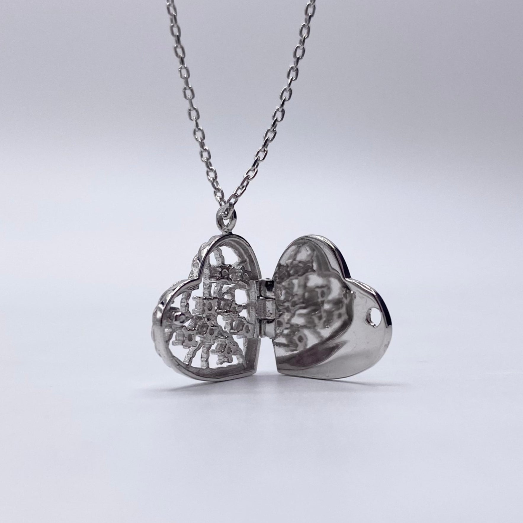 olier inima care se deschide Bijuterii din argint Bijuterii din aur Cercei Bratari Pandantive Coliere Bijuterii de lux Bijuterii pentru ocazii speciale Cadouri bijuterii Bijuterii pentru nunti Bijuterii pentru femei
Bijuterii din pietre semipretioase Accesorii bijuterii Reduceri bijuterii
Bijuterii femei  Bijuterii argint925 Inel argint Inel cu perle Bijuterii mireasa
Bijuterii moderne Inele logodna Accesorii femei Outfit Cadou 1 Martie Cadou ziua indragostitilor Idei Cadouri 8 Martie Martisoare