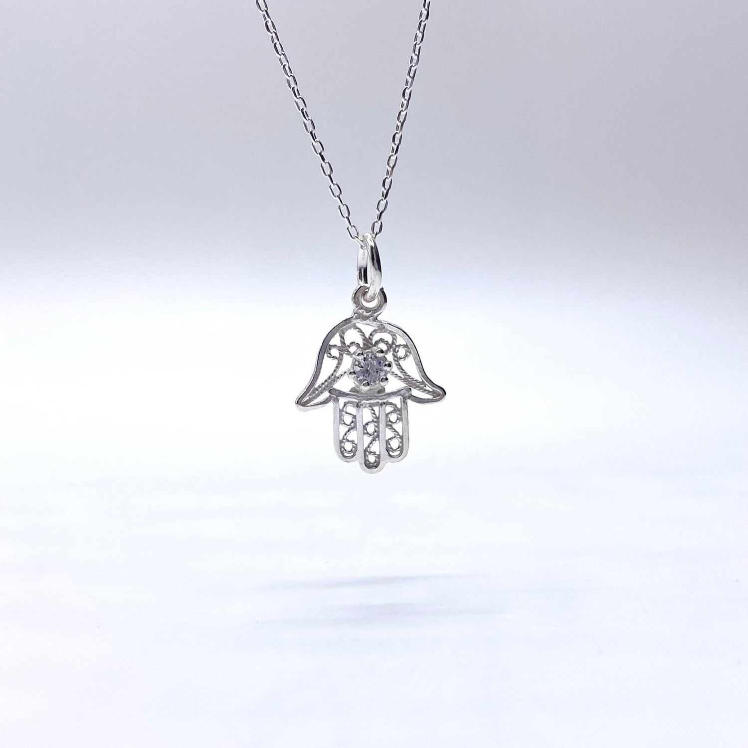 Pandant mana filigran Bijuterii din argint Bijuterii din aur Cercei Bratari Pandantive Coliere Bijuterii de lux Bijuterii pentru ocazii speciale Cadouri bijuterii Bijuterii pentru nunti Bijuterii pentru femei
Bijuterii din pietre semipretioase Accesorii bijuterii Reduceri bijuterii
Bijuterii femei  Bijuterii argint925 Inel argint Inel cu perle Bijuterii mireasa
Bijuterii moderne Inele logodna Accesorii femei Outfit Cadou 1 Martie Cadou ziua indragostitilor Idei Cadouri 8 Martie Martisoare