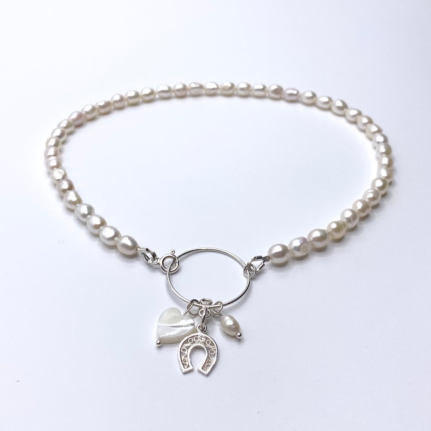 Colier perle de cultura Bijuterii din argint Bijuterii aur Cercei Bratari Pandantive Coliere Bijuterii de lux Bijuterii pentru ocazii  Cadouri bijuterii Bijuterii pentru nunti Bijuterii pentru femei 
Bijuterii pietre semipretioase Accesorii bijuterii Accesorii festival
Bijuterii femei  Bijuterii argint925 Inel argint Inel cu perle Bijuterii mireasa
Bijuterii vara Bijuterii vara 2025 Accesorii femei  Cadou Bijuterii evil eye  Bijuterii scoica Bijuterii stea de mare Bijuterii vacanta Bijuterii ochi albastru