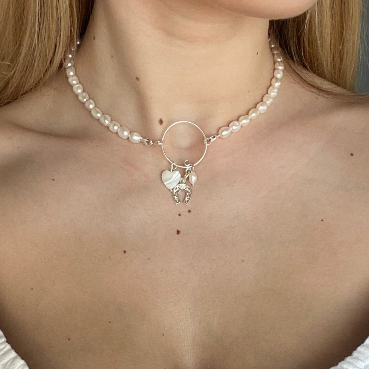 Colier perle de cultura Bijuterii din argint Bijuterii aur Cercei Bratari Pandantive Coliere Bijuterii de lux Bijuterii pentru ocazii  Cadouri bijuterii Bijuterii pentru nunti Bijuterii pentru femei 
Bijuterii pietre semipretioase Accesorii bijuterii Accesorii festival
Bijuterii femei  Bijuterii argint925 Inel argint Inel cu perle Bijuterii mireasa
Bijuterii vara Bijuterii vara 2025 Accesorii femei  Cadou Bijuterii evil eye  Bijuterii scoica Bijuterii stea de mare Bijuterii vacanta Bijuterii ochi albastru