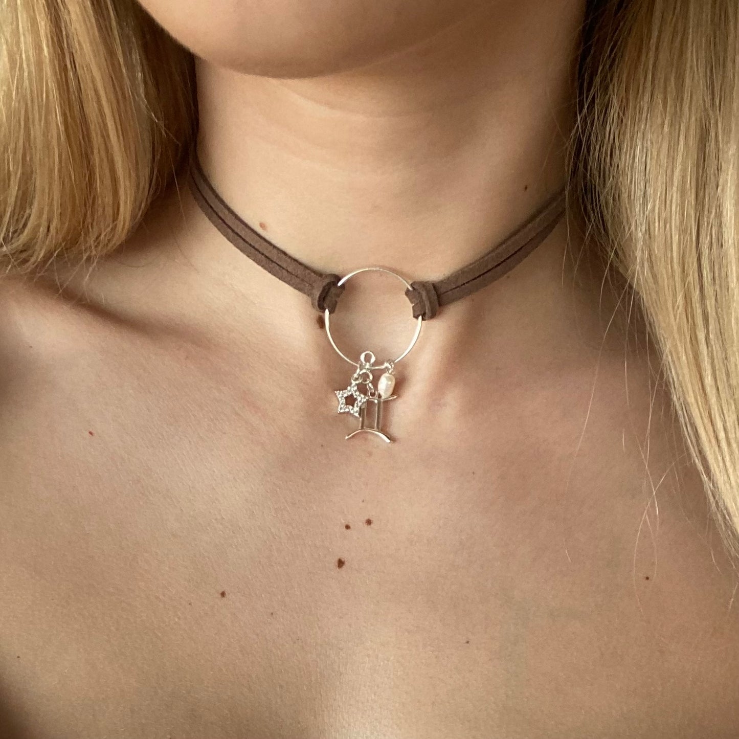 Colier suede piele intoarsa Bijuterii din argint aur Cercei Bratari Pandantive Coliere Bijuterii de lux Bijuterii pentru ocazii  Cadouri bijuterii Bijuterii pentru nunti Bijuterii pentru femei 
Bijuterii pietre semipretioase Accesorii bijuterii Accesorii festival
Bijuterii femei  Bijuterii argint925 Inel argint Inel cu perle Bijuterii mireasa
Bijuterii vara Bijuterii vara 2025 Accesorii femei  Cadou Bijuterii evil eye  Bijuterii scoica Bijuterii stea de mare Bijuterii vacanta Bijuterii ochi albastru